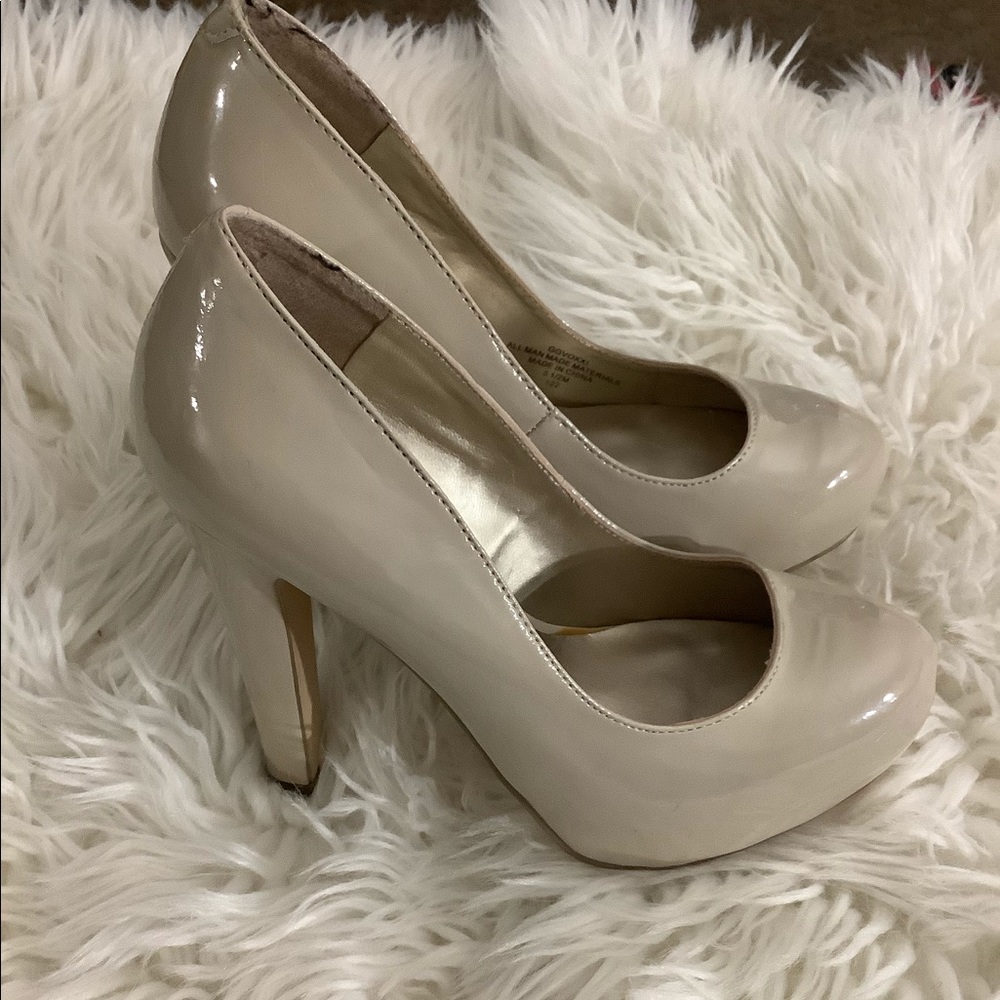 G By Guess